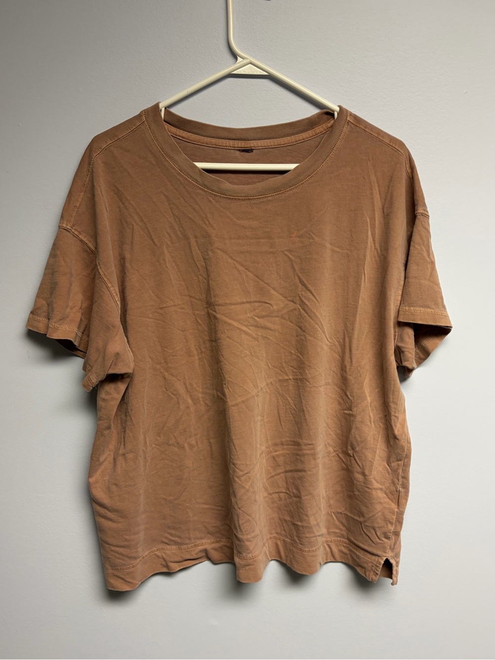 Rust colored old navy t shirt